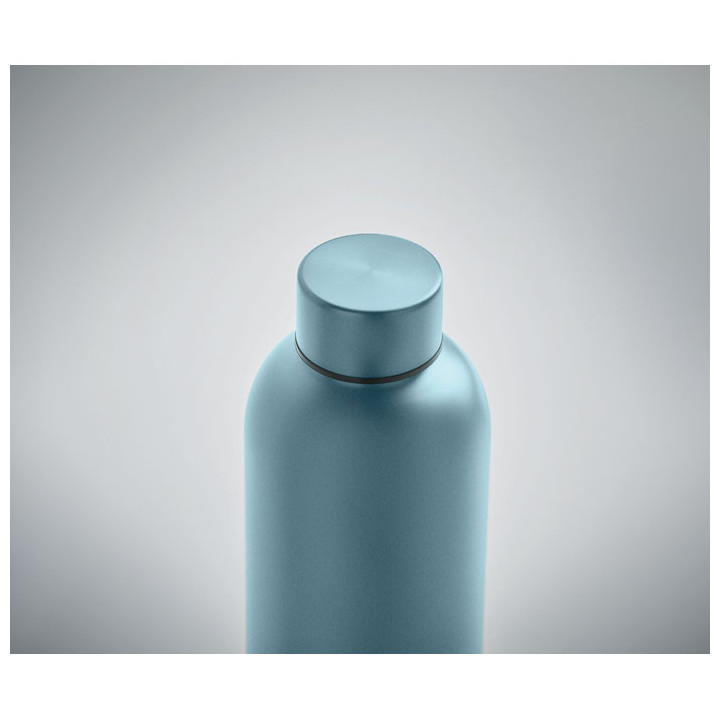 Garrafa de aço inox reciclado