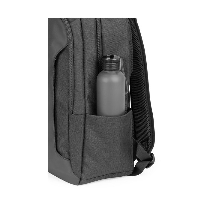DRAMMEN. Mochila para computador portátil em poliéster reciclado 600D de alta densidade
