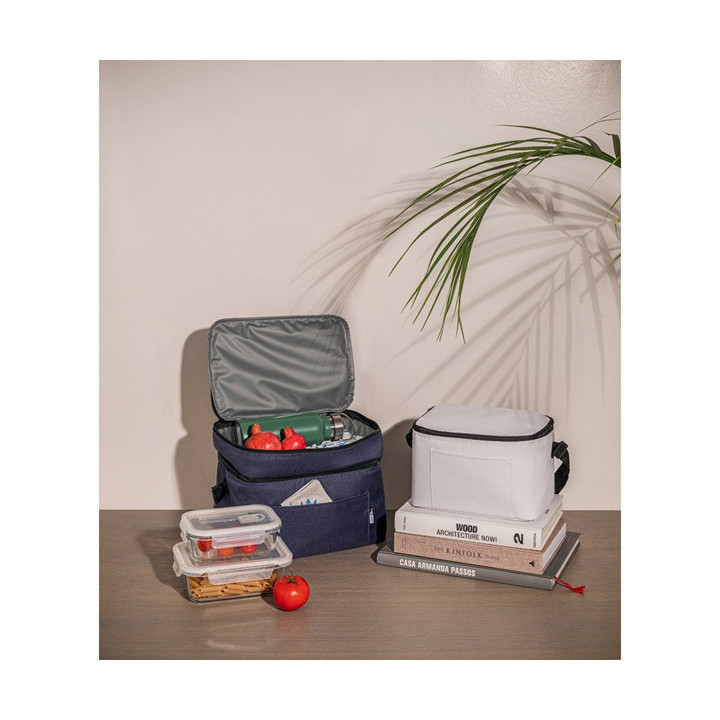 CANCUN LARGE. Saco térmico em poliéster reciclado 600D, com alça em webbing ajustável 14 L