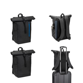 OSASCO BPACK. Mochila "Roll top" com design em sistema de fecho que permite enrolar a parte superior até ajustar ao volume d...