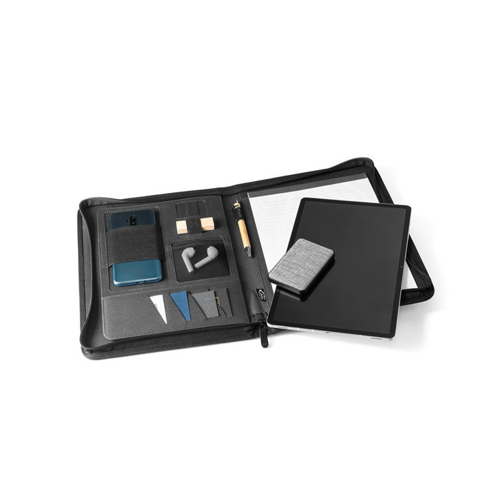 EMERGE FOLDER. Pasta A4 em poliéster reciclado (100% rPET) 300D com fecho