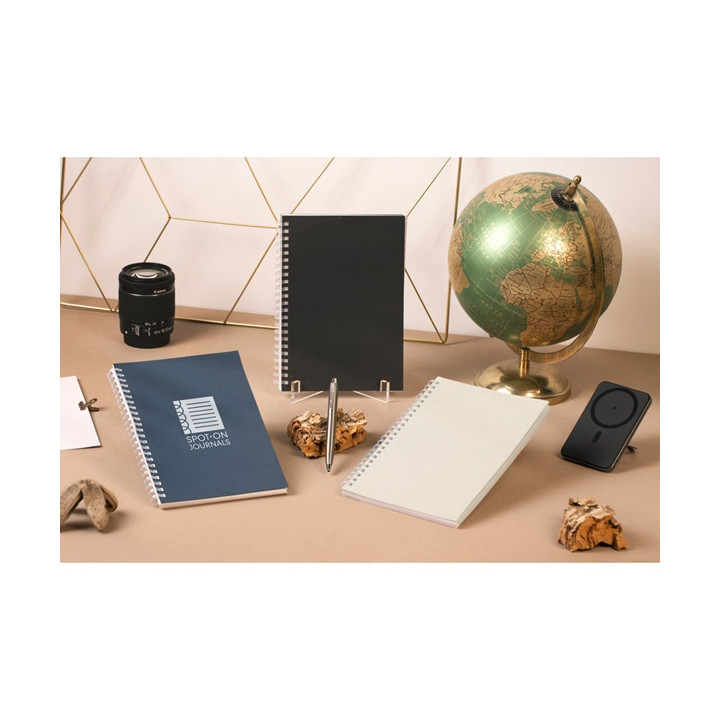 SCHILLER. Bloco de notas A5 com capa flexível, feito de papel 100% reciclado
