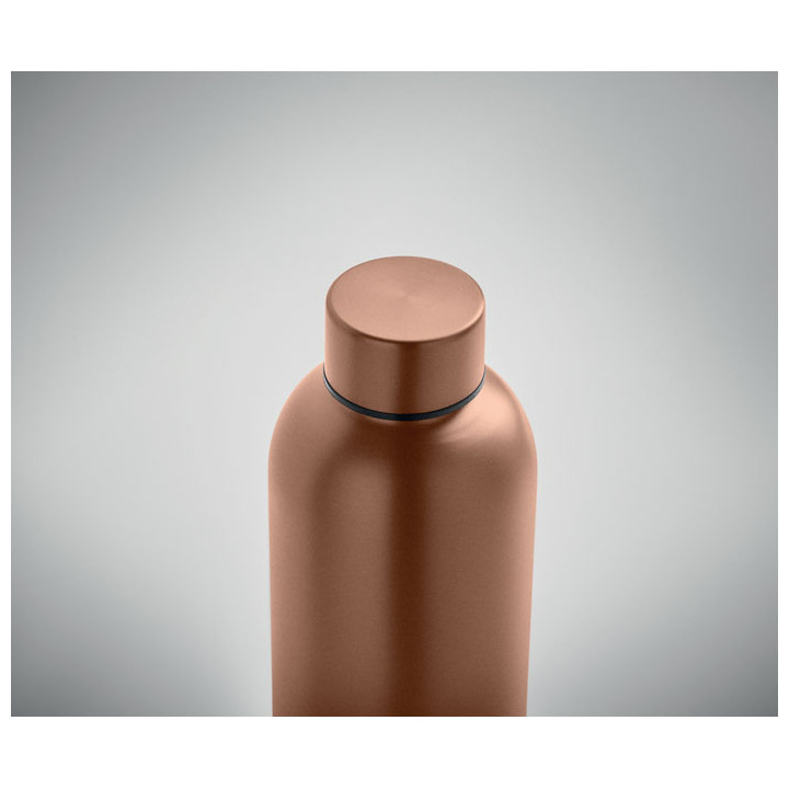 Garrafa de aço inox reciclado